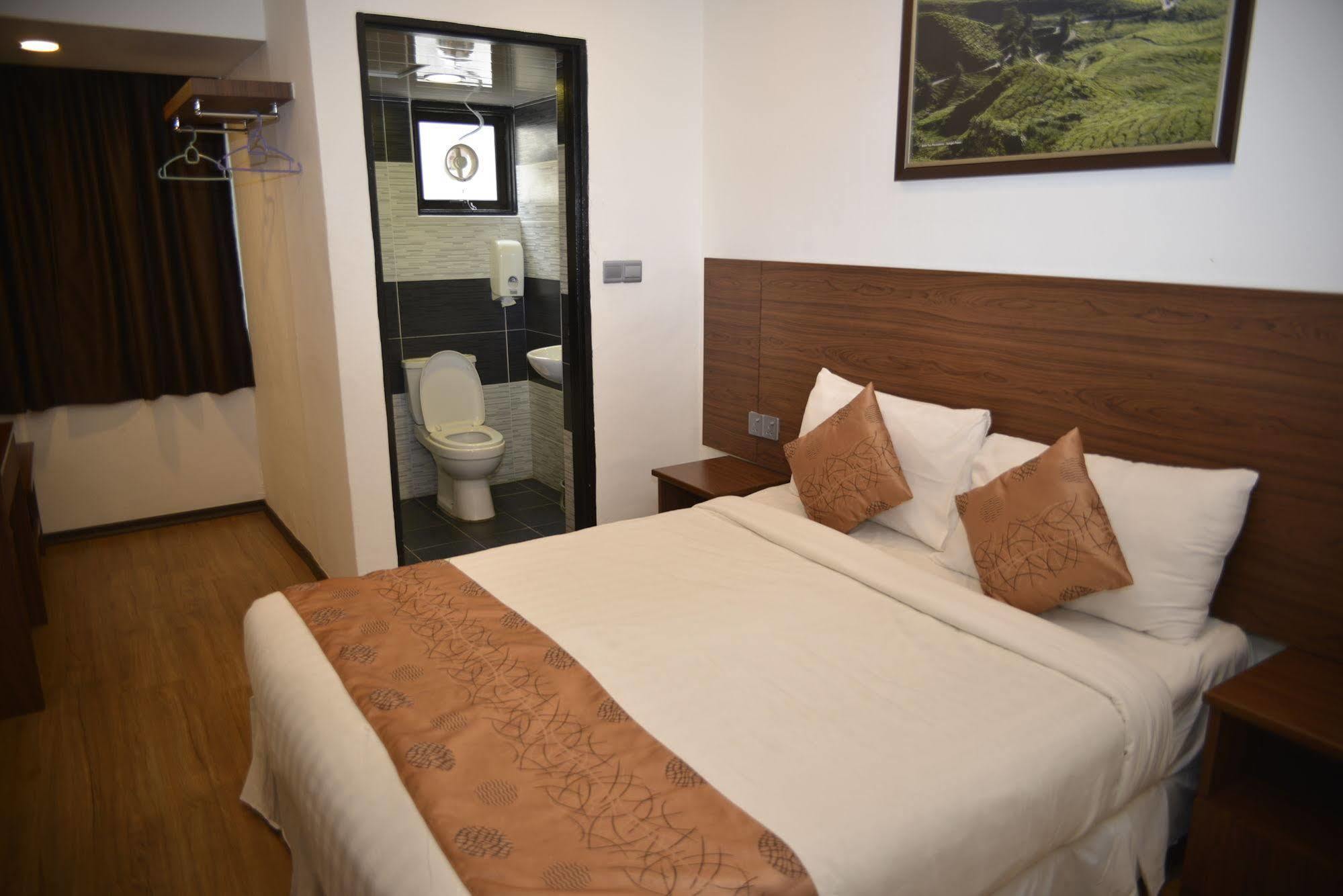 Highlanders Hotel Cameron Highlands Exterior photo