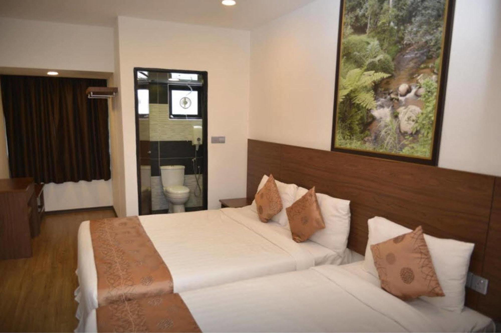 Highlanders Hotel Cameron Highlands Exterior photo